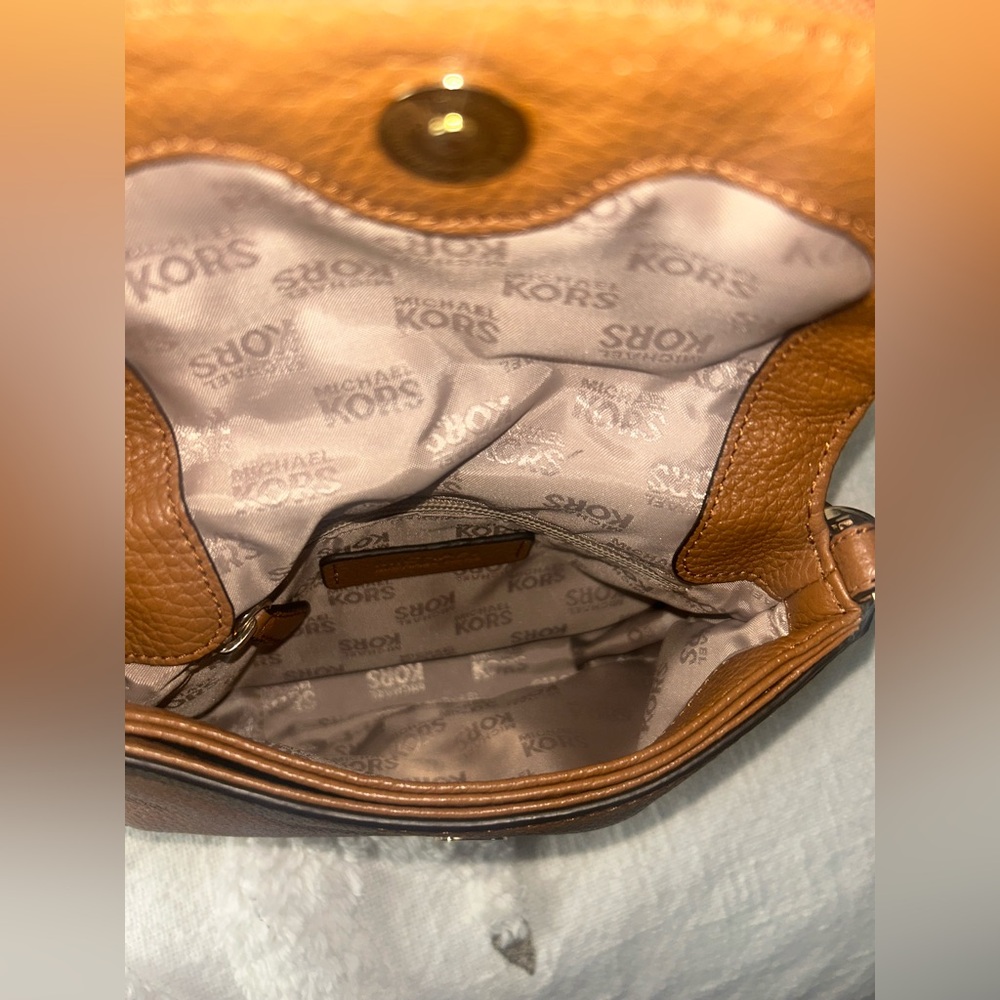 never used Michael Kors Brown Leather Handbag - Picture 6 of 10
